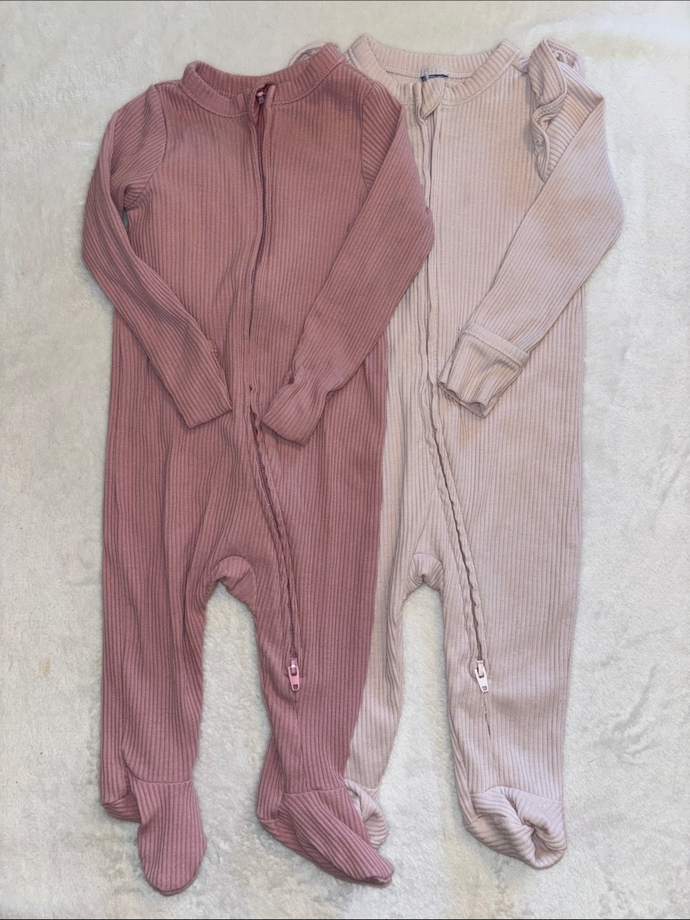 Old navy Ribbed 6 month Footed One-Piece Zip sleepers - Pink & Light Pink